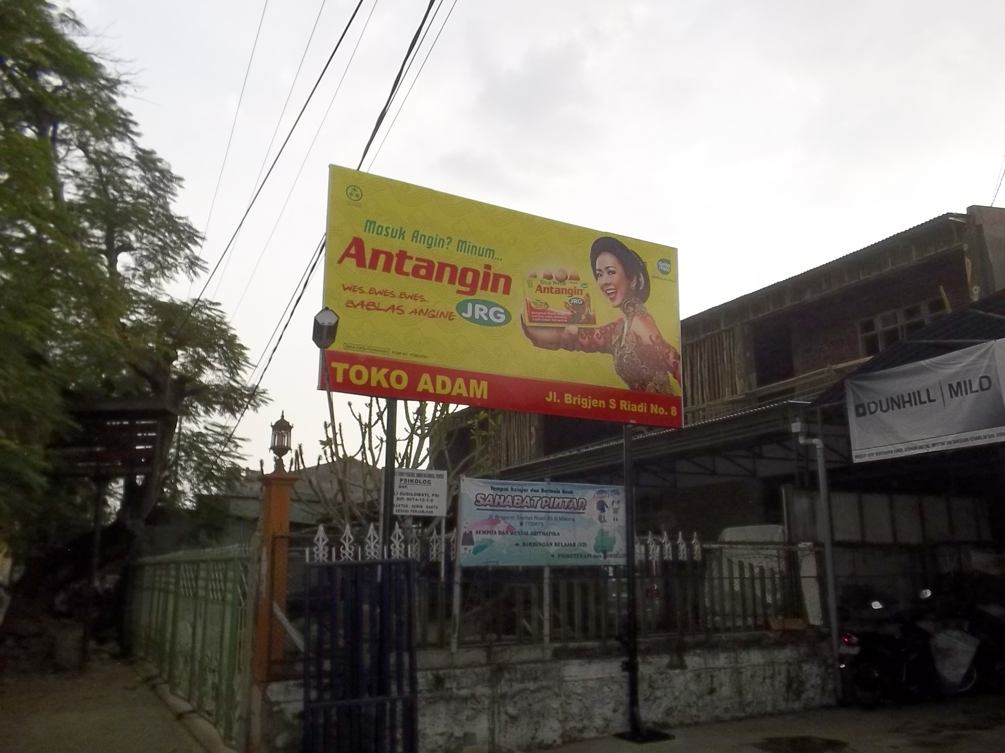 bilboard 2m x 3m