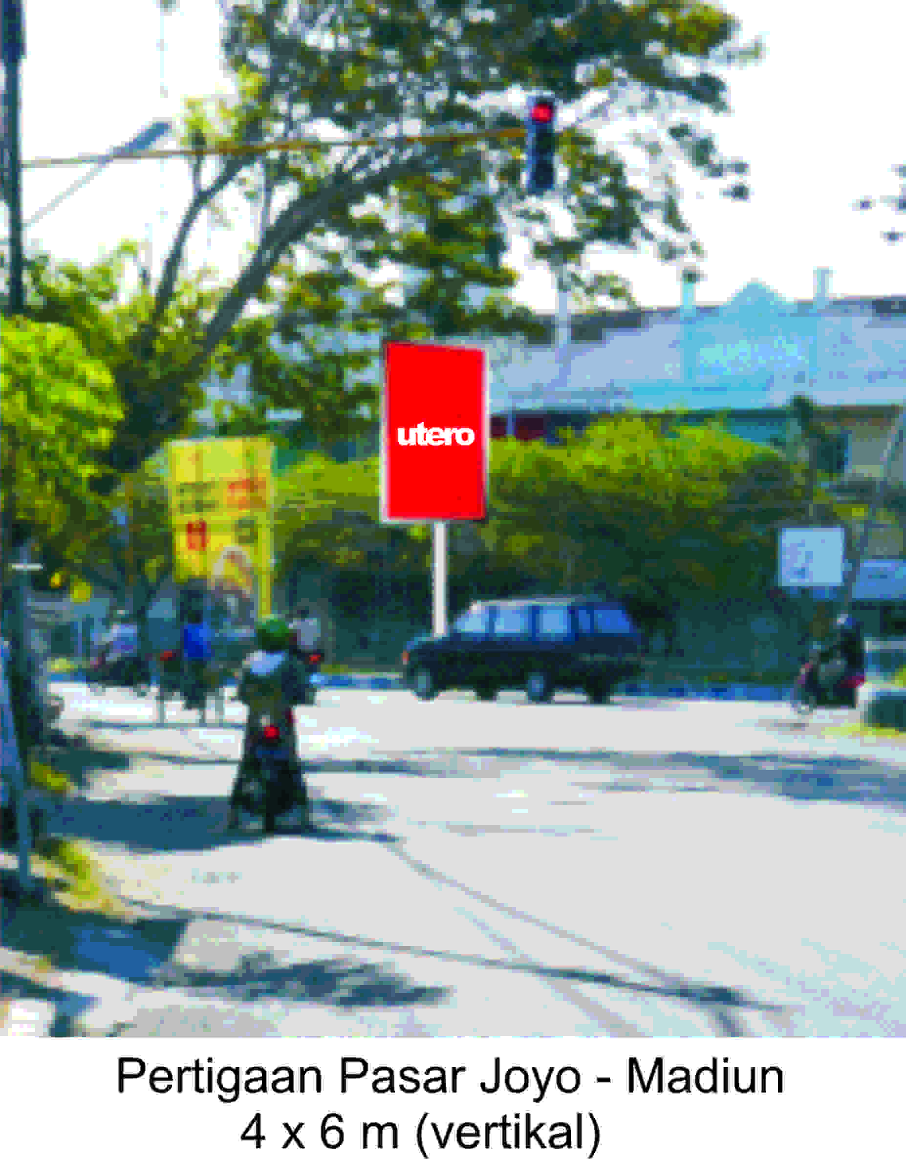 bilboard Pertigaan Pasar Joyo - Madiun