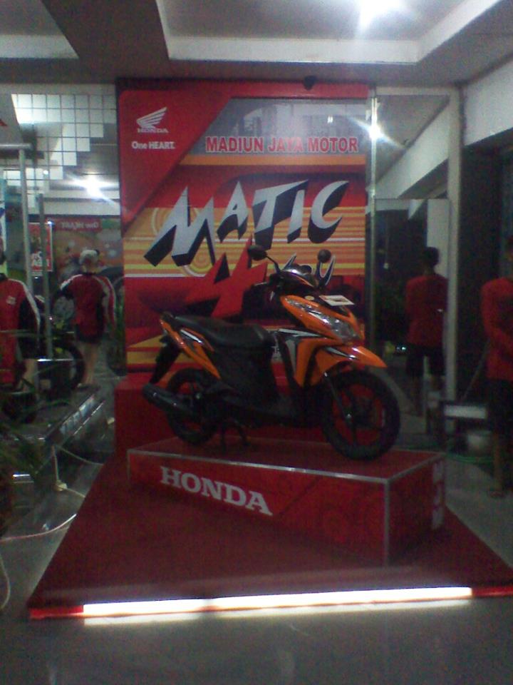 both display