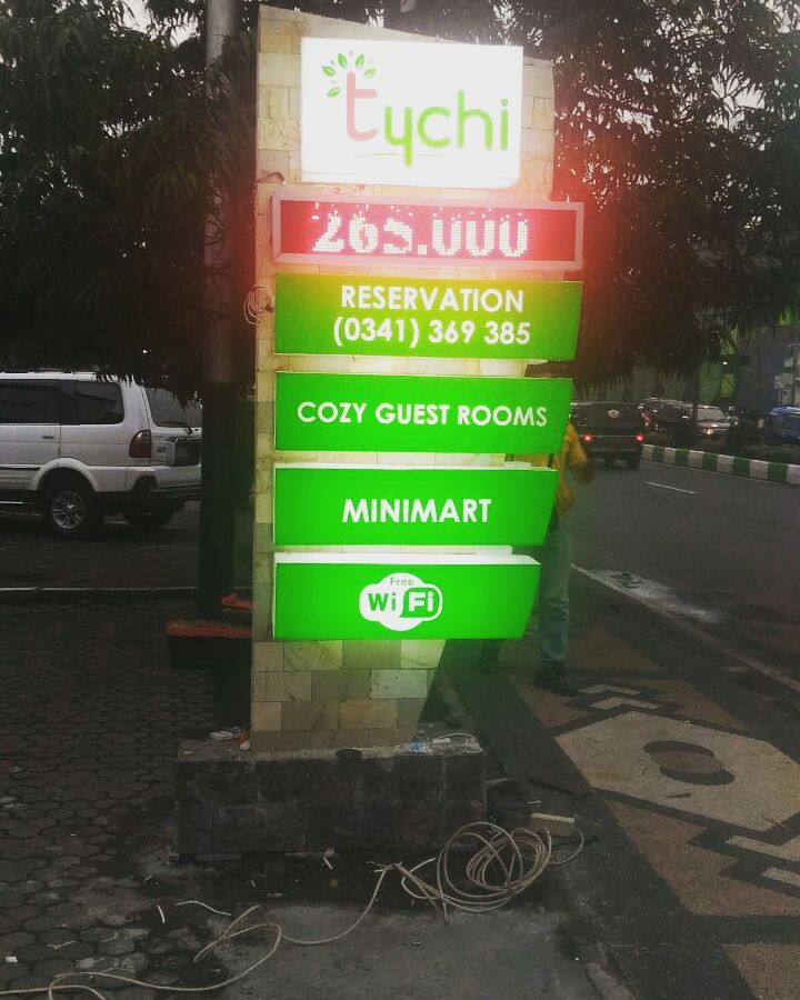 Neon Box Tychi