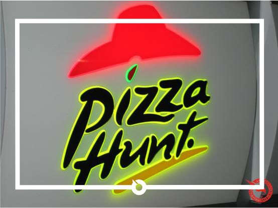 PIZZA HUT