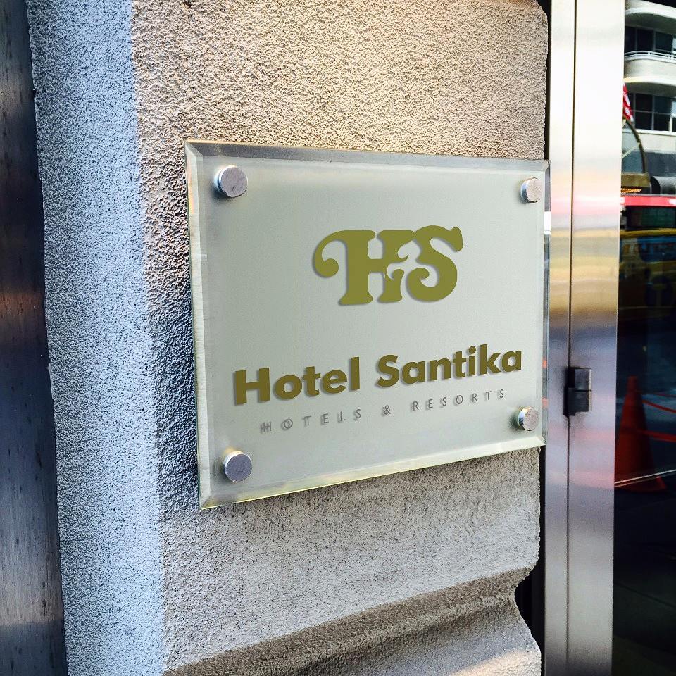 Signage Hotel Santika